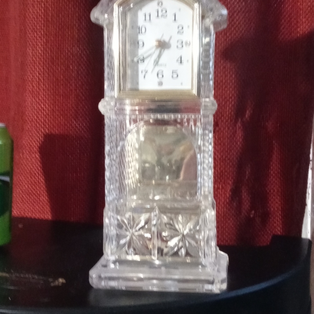 Crystal looking clock